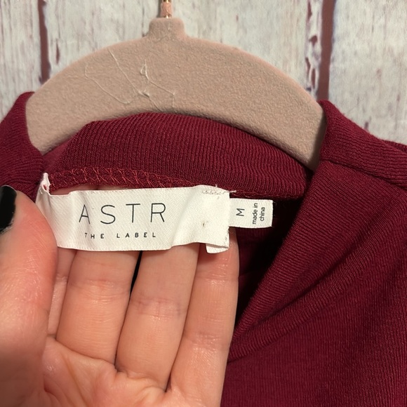 NWT ASTR Asymmetrical Pleated Cutout Mock Neck Top - Picture 9 of 11